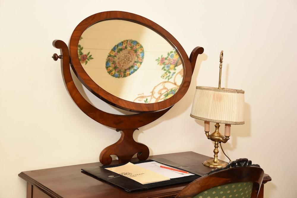 Palais Bayram Otel Tunus Dış mekan fotoğraf A shaving mirror