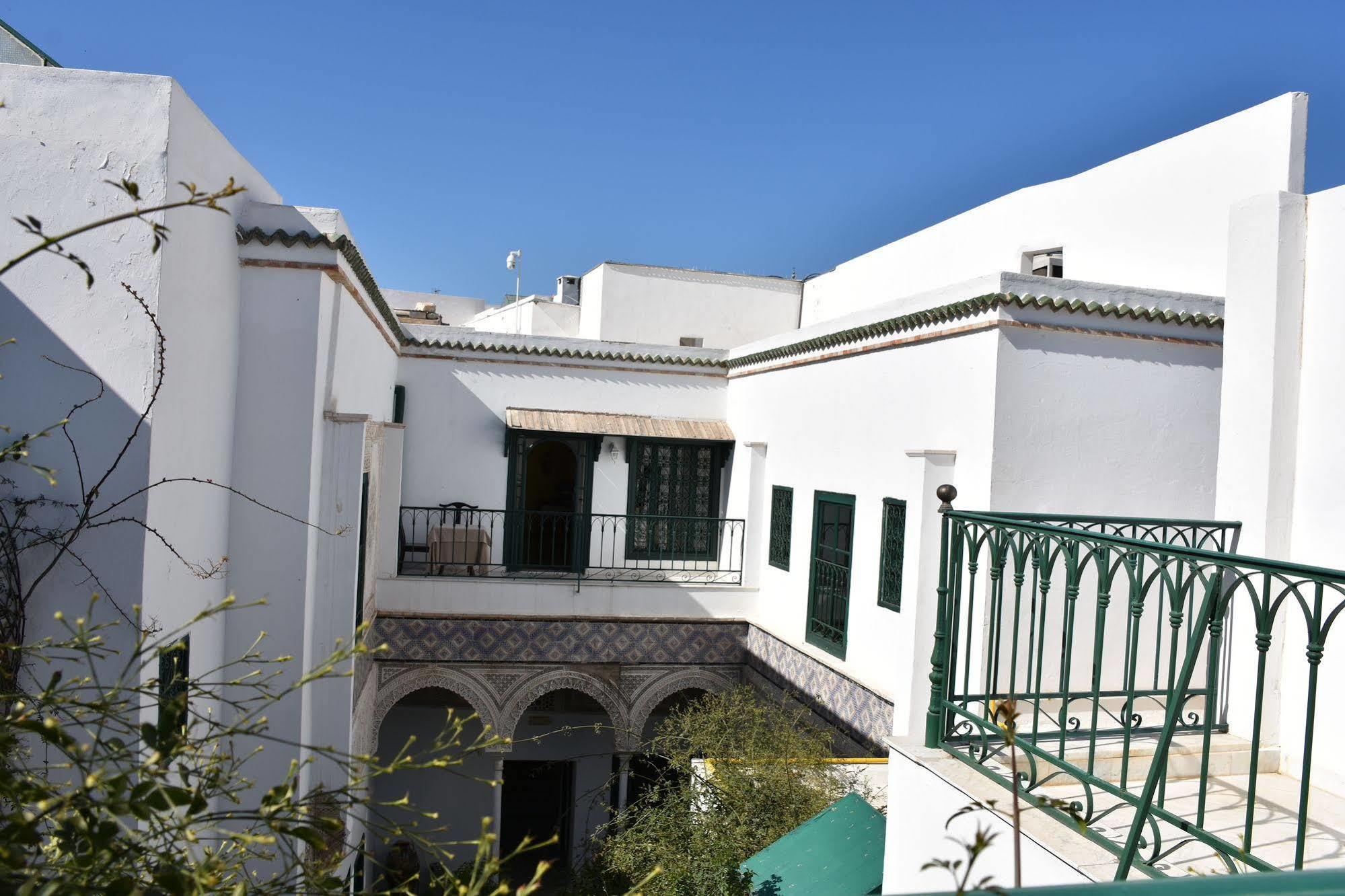 Palais Bayram Otel Tunus Dış mekan fotoğraf The Dar Ben Abdallah