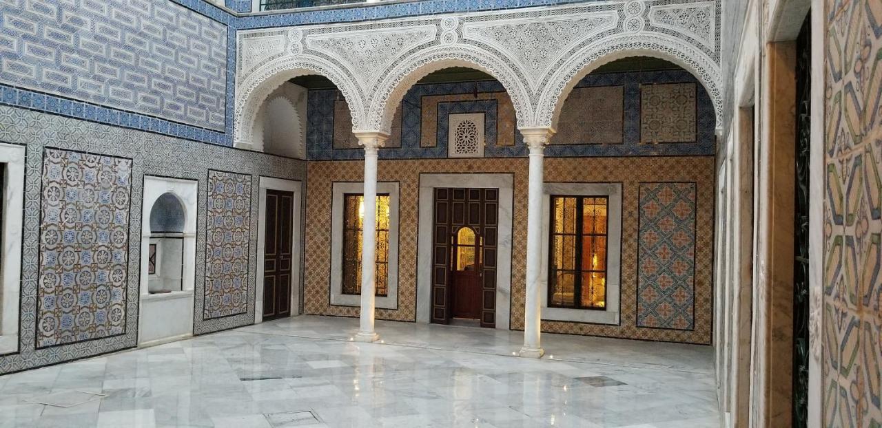 Palais Bayram Otel Tunus Dış mekan fotoğraf The courtyard of the palace